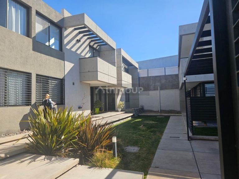 Duplex en Venta en Maipu, Mendoza