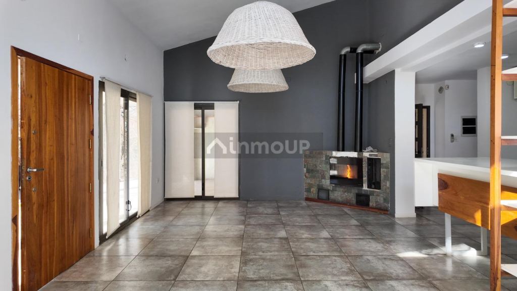 Casa en Venta en Calamuchita, Cordoba