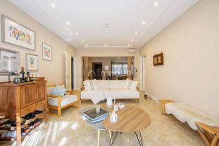 Capital AVENIDA EMILIO CIVIT 281