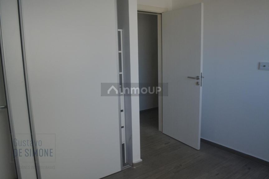 Departamento en Alquiler en Monte Castro, Capital Federal