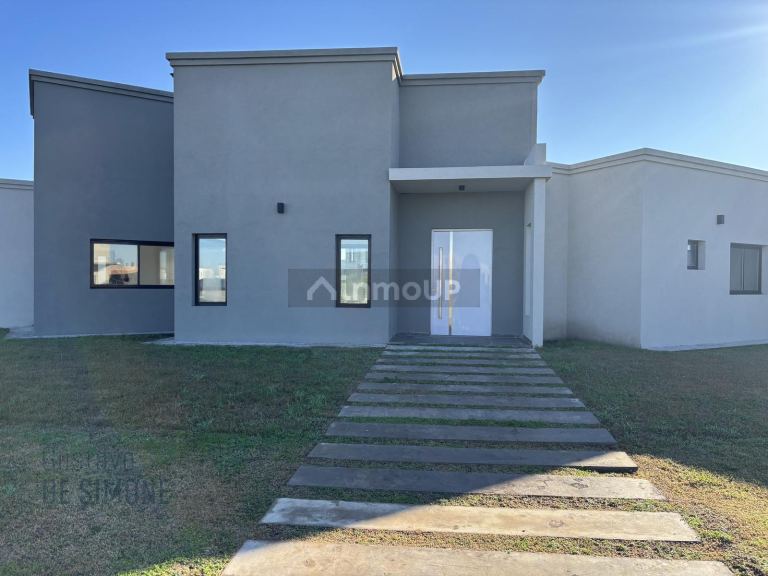 Casa en Venta en Ezeiza, G.B.A. Zona Sur
