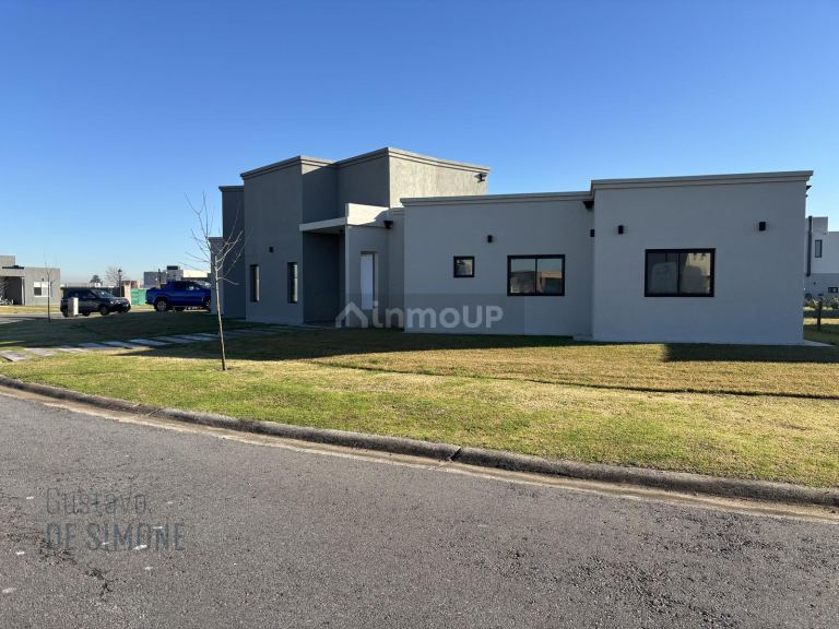 Casa en Venta en Ezeiza, G.B.A. Zona Sur