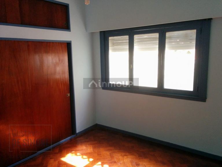 P H en Venta en Flores, Capital Federal
