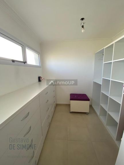 Casa en Venta en Pehuajo, Buenos Aires Interior