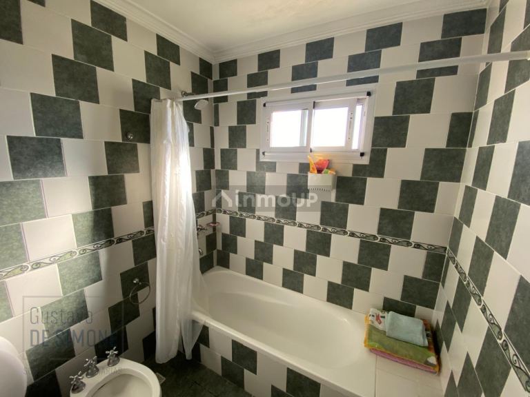 Casa en Venta en Pehuajo, Buenos Aires Interior