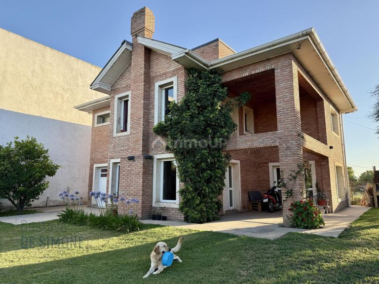 Casa en Venta en Pehuajo, Buenos Aires Interior