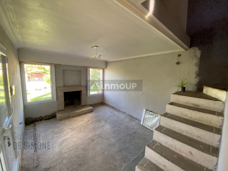 Casa en Venta en Pehuajo, Buenos Aires Interior