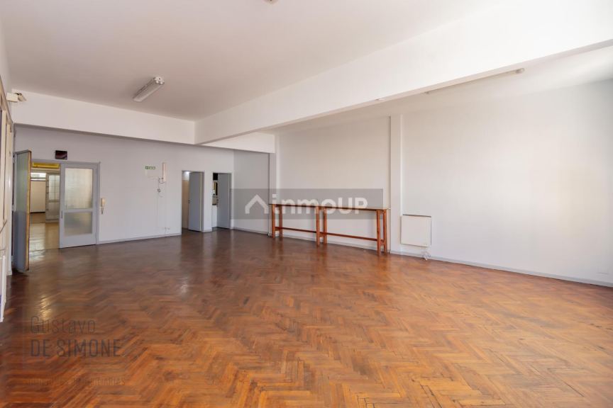 Oficina en Venta en Monserrat, Capital Federal