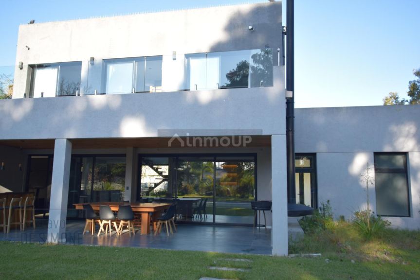 Casa en Alquiler en Pilar, G.B.A. Zona Norte
