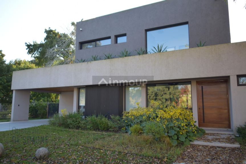 Casa en Alquiler en Pilar, G.B.A. Zona Norte