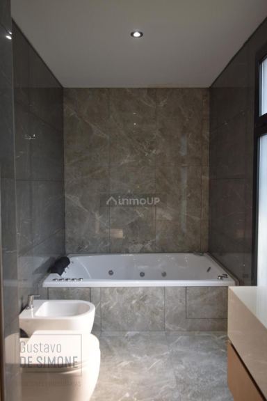 Casa en Alquiler en Pilar, G.B.A. Zona Norte