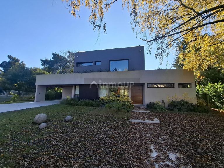 Casa en Alquiler en Pilar, G.B.A. Zona Norte