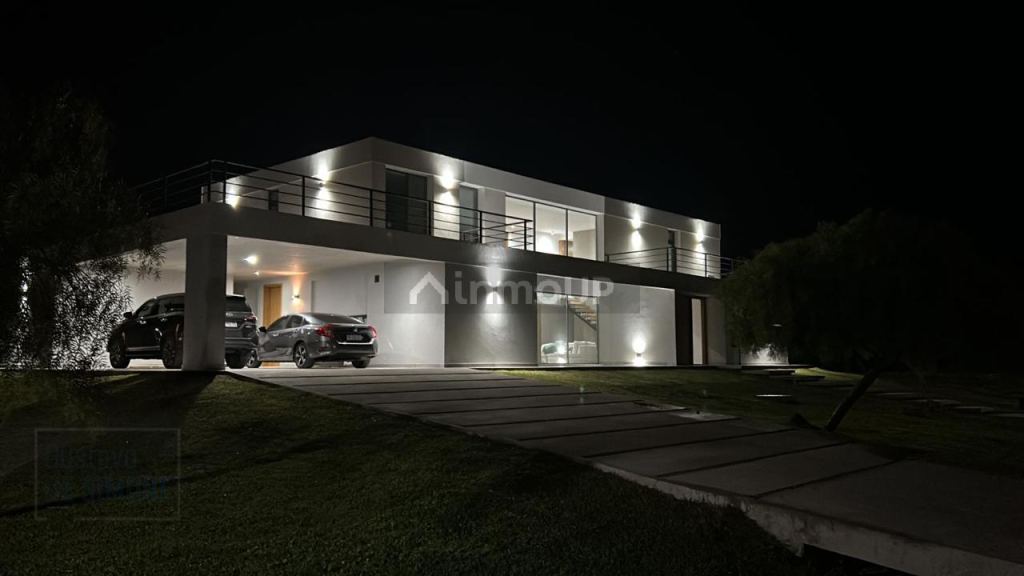 Casa en Venta en Campana, G.B.A. Zona Norte
