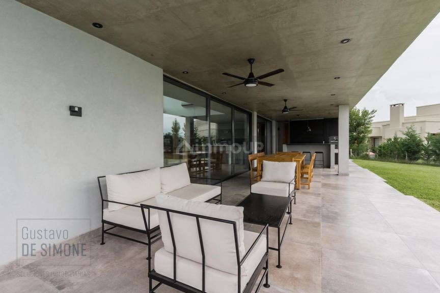 Casa en Venta en Campana, G.B.A. Zona Norte