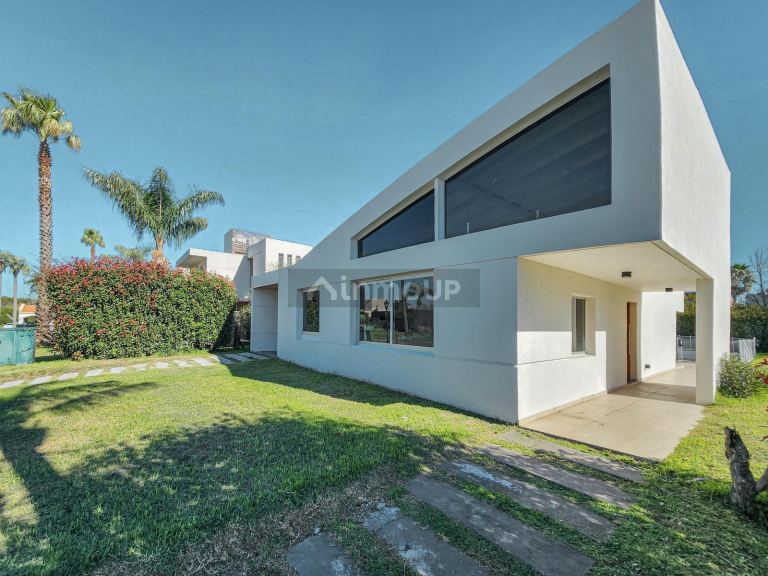 Casa en Venta en Funes, Santa Fe
