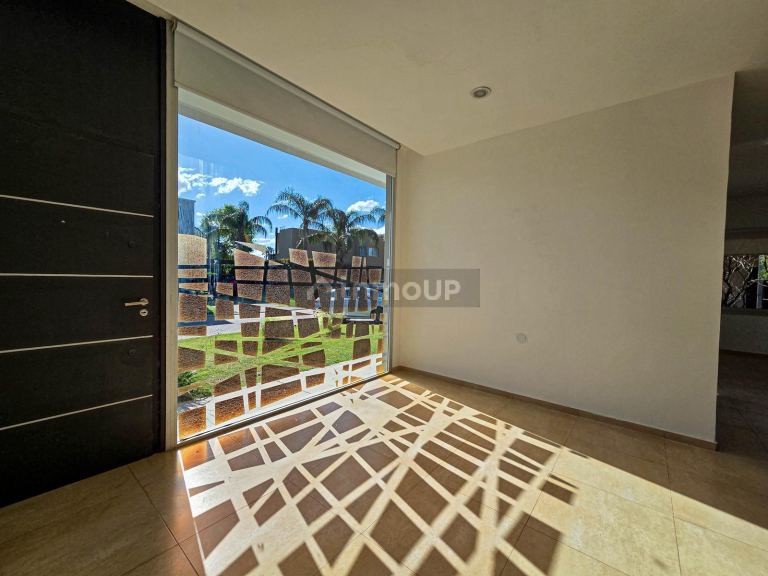 Casa en Venta en Funes, Santa Fe