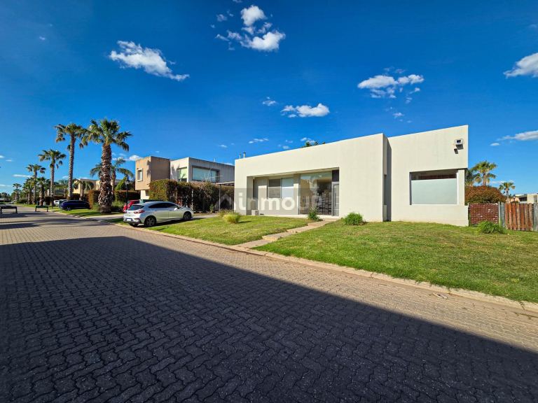 Casa en Venta en Funes, Santa Fe