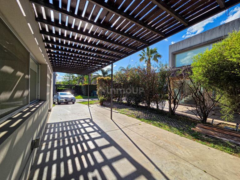 Casa en Venta en Funes, Santa Fe
