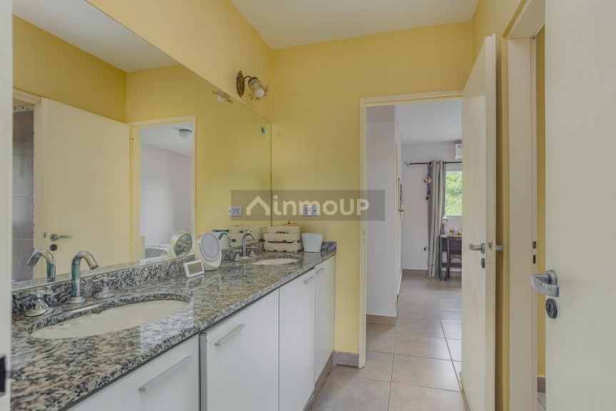 Casa en Venta en Yerba Buena, Tucuman