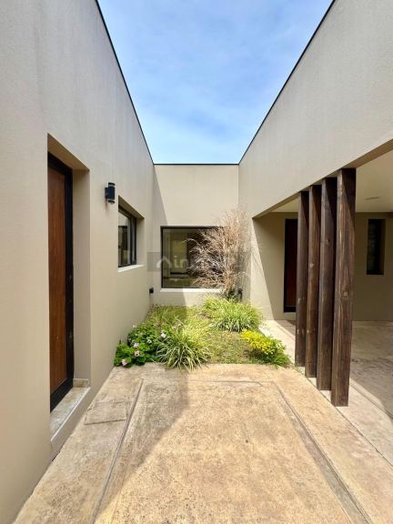 Casa en Venta en Mar del Plata, Buenos Aires Costa Atlantica