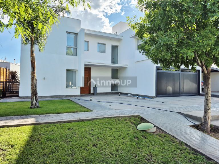 Casa en Venta en Maipu, Mendoza