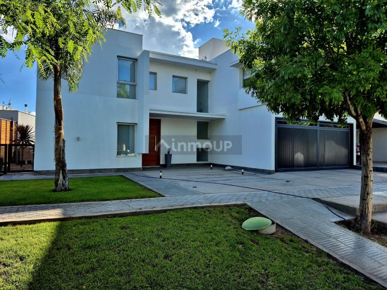 Casa en Venta en Maipu, Mendoza