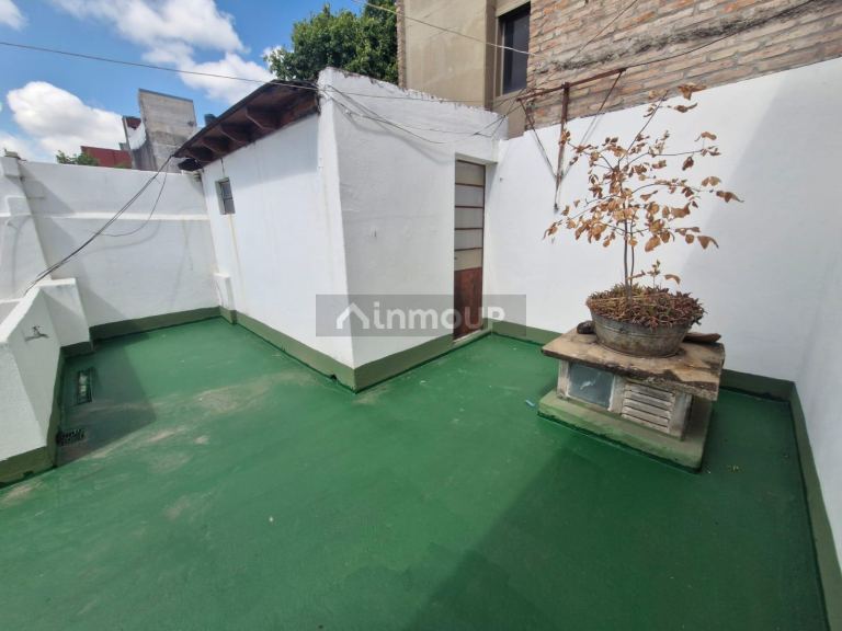 Rosario Zeballos  al 3300
