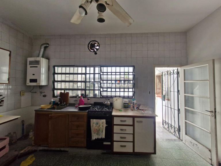 Rosario Zeballos  al 3300