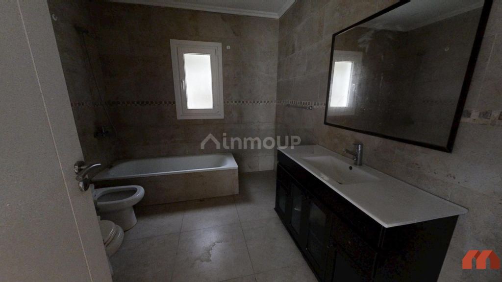 Casa en Venta en Exaltacion de la Cruz, G.B.A. Zona Norte