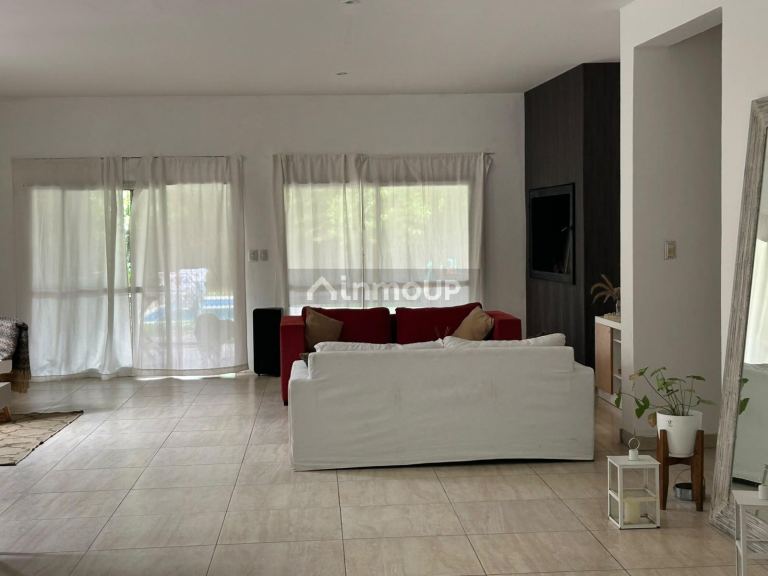 Casa en Venta en Malvinas Argentinas, G.B.A. Zona Norte