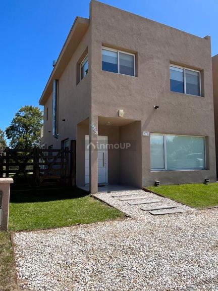 Casa en Venta en Villa Gesell, Buenos Aires Interior