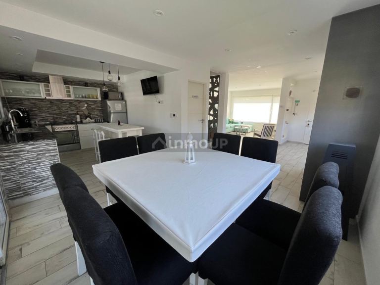 Casa en Venta en Villa Gesell, Buenos Aires Interior