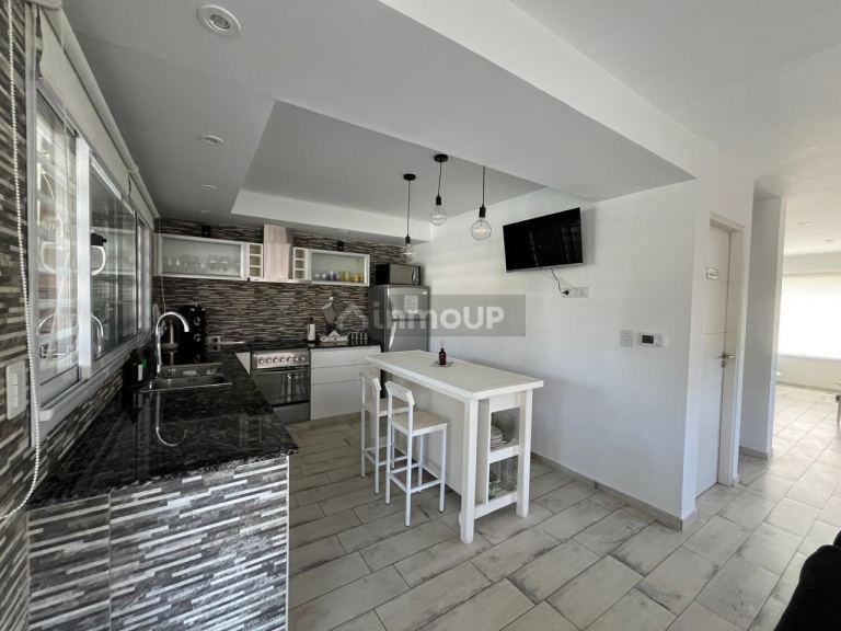 Casa en Venta en Villa Gesell, Buenos Aires Interior