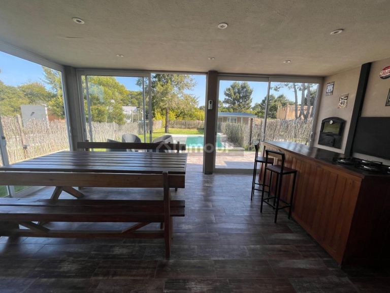 Casa en Venta en Villa Gesell, Buenos Aires Interior
