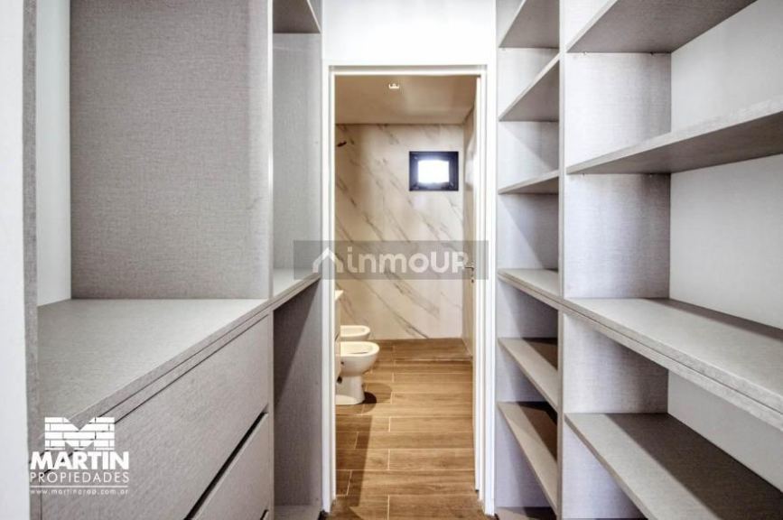 Departamento en Venta en San Isidro, G.B.A. Zona Norte