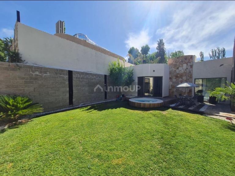 Casa en Alquiler en Lujan de Cuyo, Mendoza