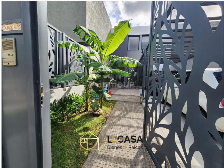 Casa en Venta en Capital, Cordoba - USD 205.000 | Inmoup - 27