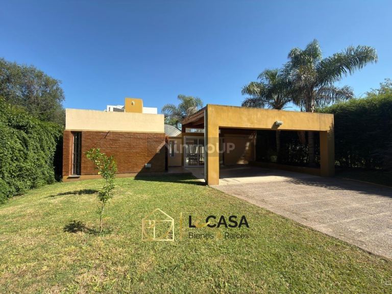 Colon Casa en Venta 3 Dormitorios con Pileta en Villa Allende Golf – Barrio Cóndor Alto – Escritura (PARIS  600)