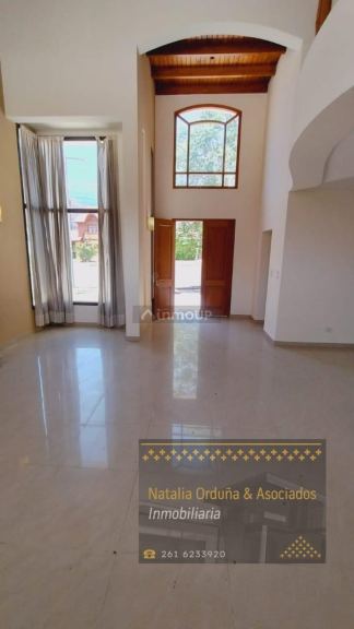 Casa en Venta en Godoy Cruz, Mendoza