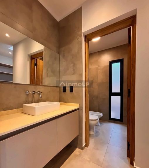 Casa en Alquiler en Lujan de Cuyo, Mendoza - USD 1.800 | Inmoup - 9