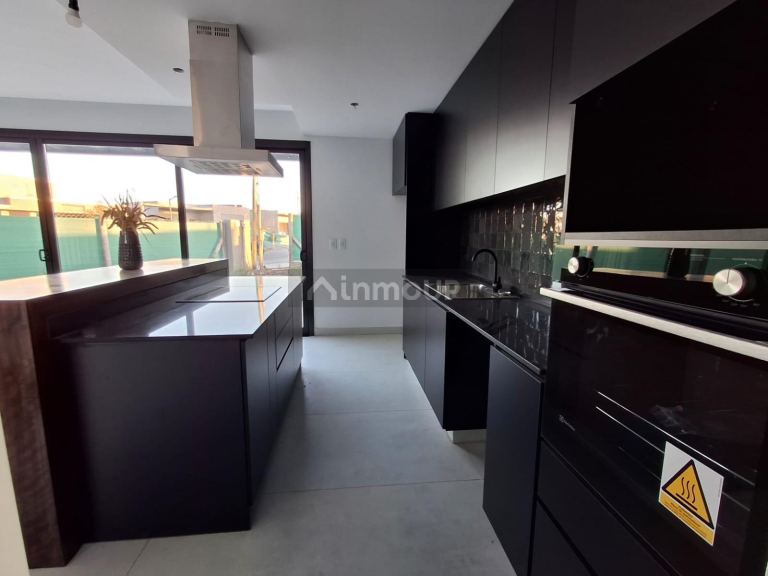 Casa en Venta en Guaymallen, Mendoza