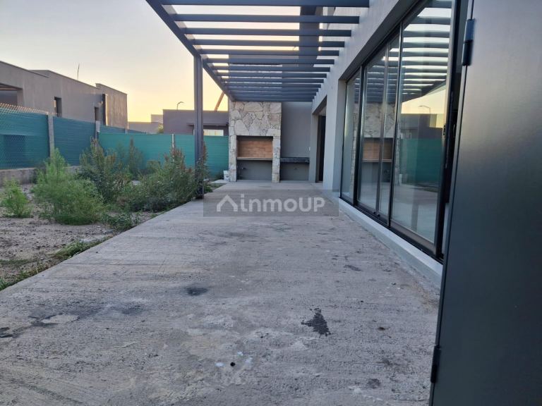 Casa en Venta en Guaymallen, Mendoza