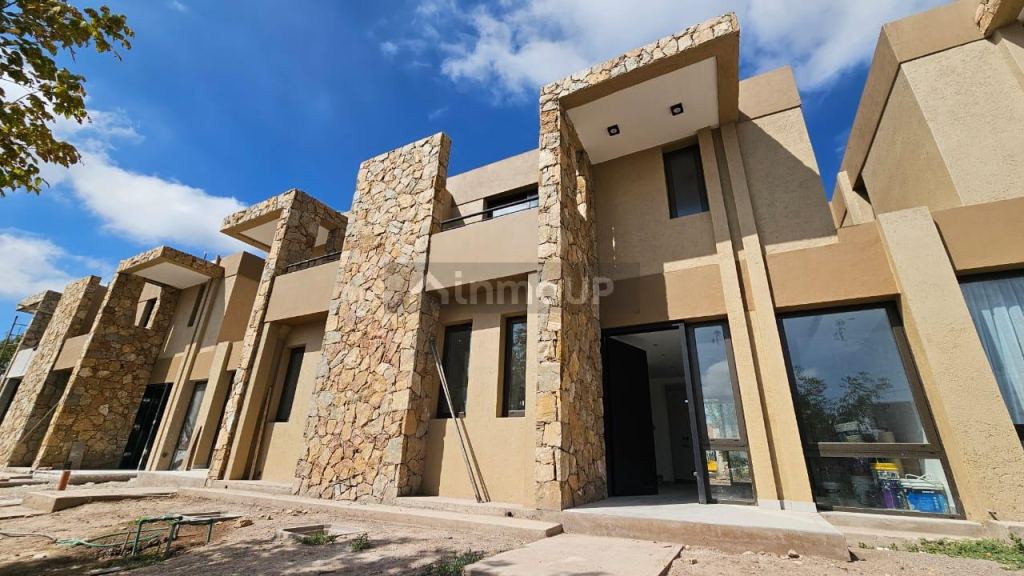 Duplex en Venta en Lujan de Cuyo, Mendoza