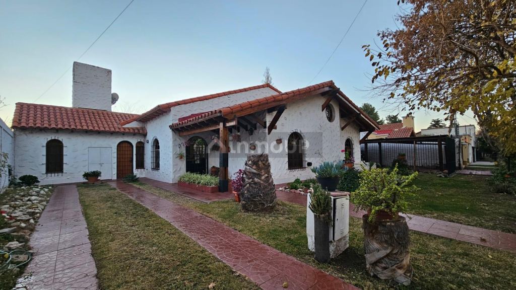 Casa en Venta en Guaymallen, Mendoza