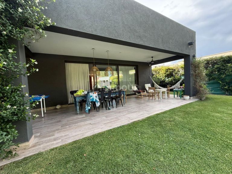 Casa en Venta en Guaymallen, Mendoza