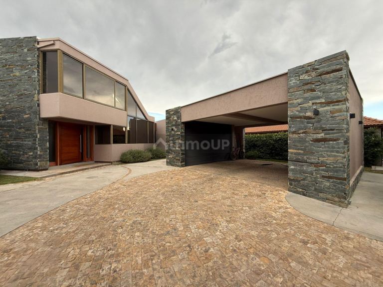 Casa en Venta en Maipu, Mendoza