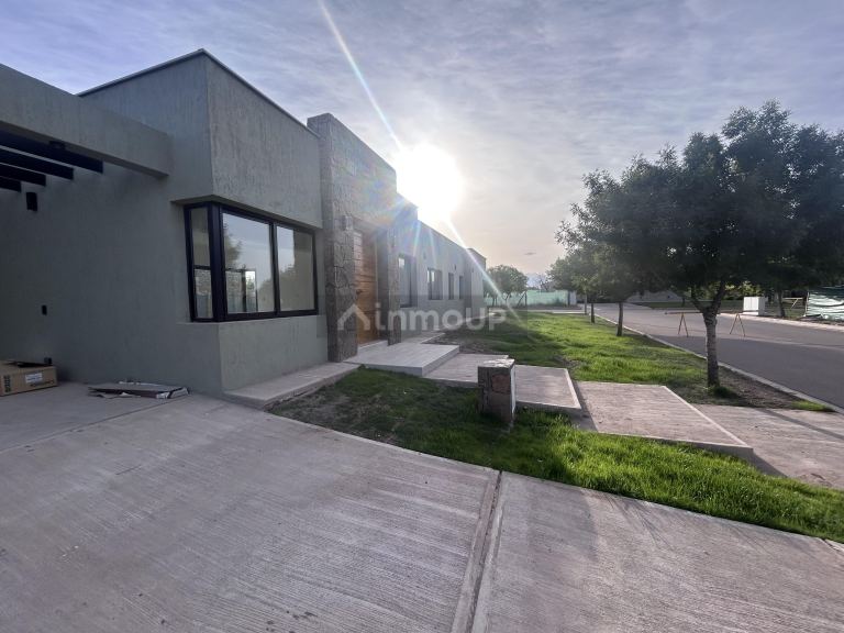Casa en Venta en Maipu, Mendoza