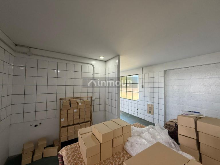 Local Comercial en Alquiler en San Carlos de Bariloche, Rio Negro