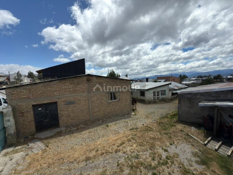 Galpon en Alquiler en San Carlos de Bariloche, Rio Negro