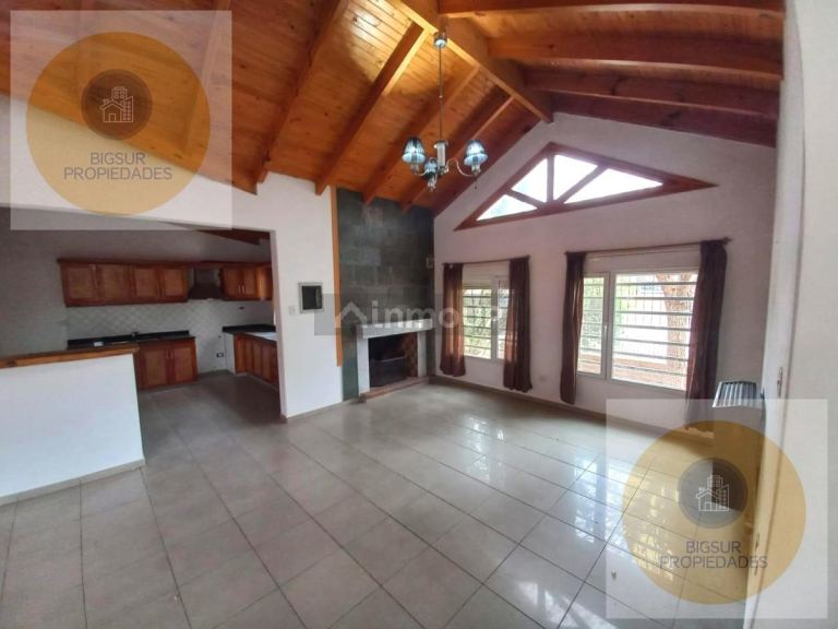 Casa en Venta en Fernandez Oro, Rio Negro
